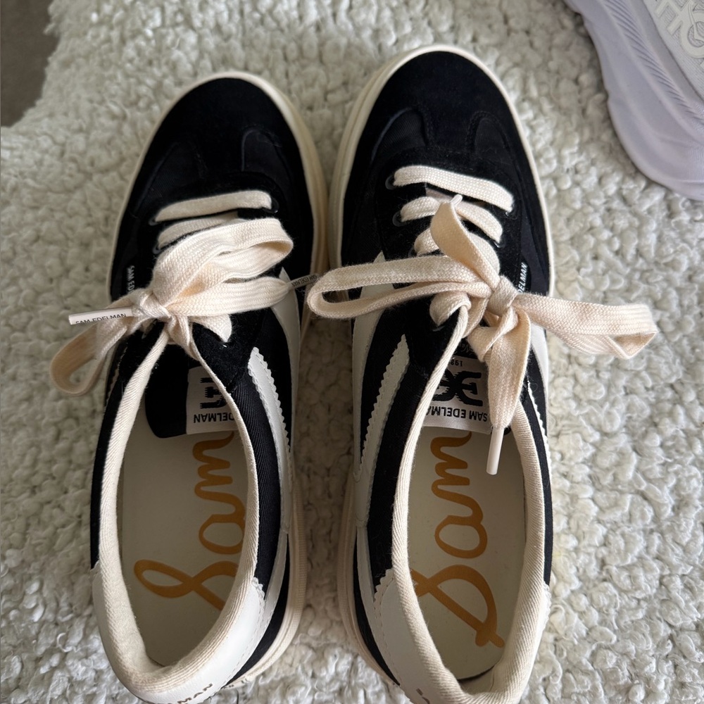 Sam Edelman Women's Black and Cream Sneakers